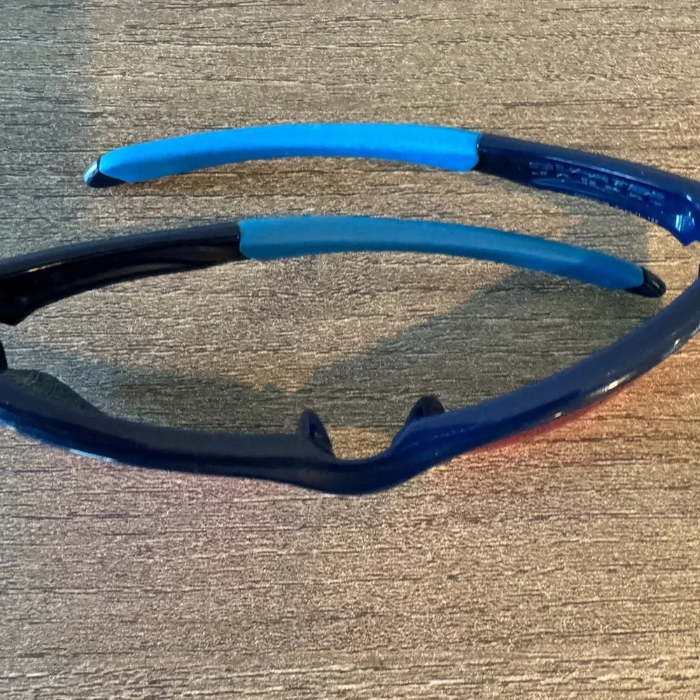 Oakley Quarter Jacket Youth & Small Face Polarized Galaxy Iridium Sunglasses. - Picture 4 of 6